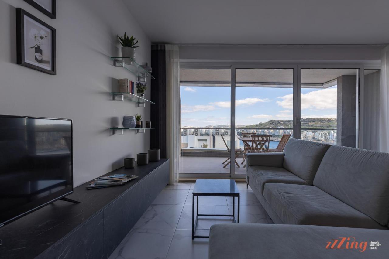 A Stunning Apartment With Spectacular Sea Views 세인트폴스베이 외부 사진