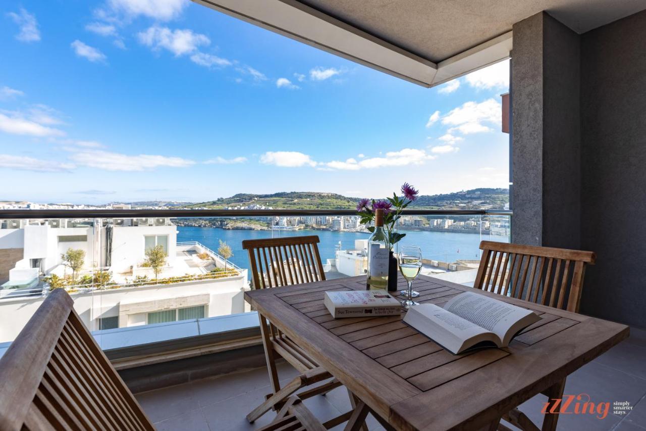 A Stunning Apartment With Spectacular Sea Views 세인트폴스베이 외부 사진